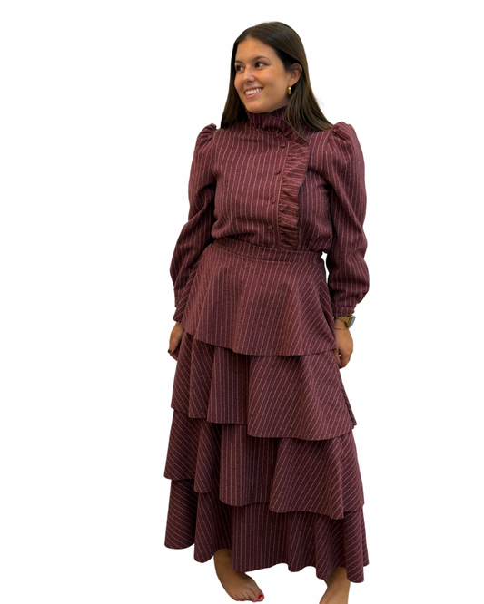 Falda conjunto burdeos