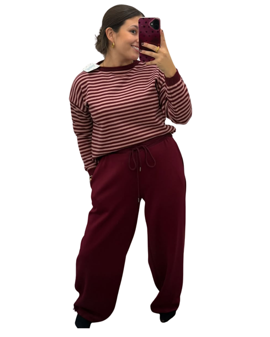 Pantalón chandal detalle cintura burdeos
