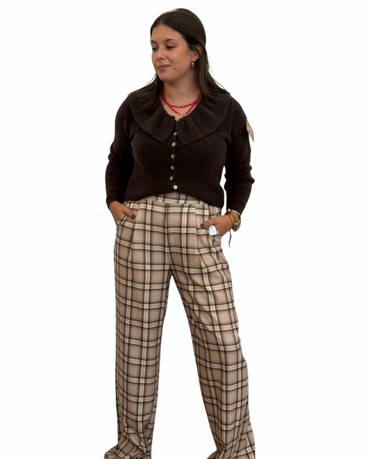 Pantalón beige cuadros