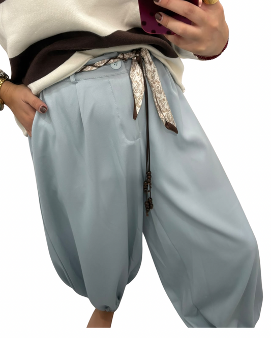 Pantalón bombacho celeste